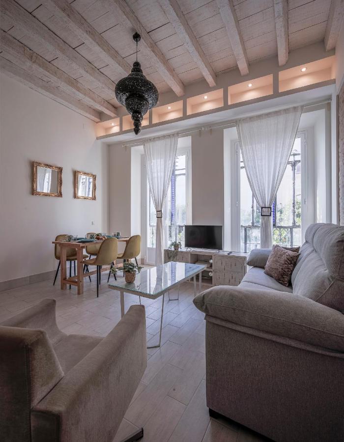 Julio Cesar Gran Apartamento De Lujo En El Centro De Sevilla エクステリア 写真